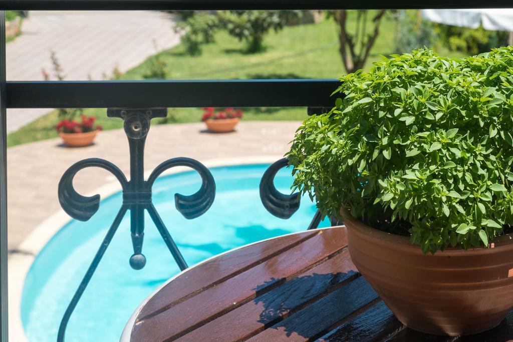 Erodios Villas 1 Йеранион Экстерьер фото